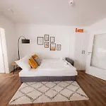 Come4stay - Seidenhof I Voll Ausgestattete Kueche I Balkon I Badezimmer Daire Passau